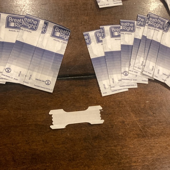 60 New Breathe Right Clear Large Nasal Strips - Picture 5 of 6